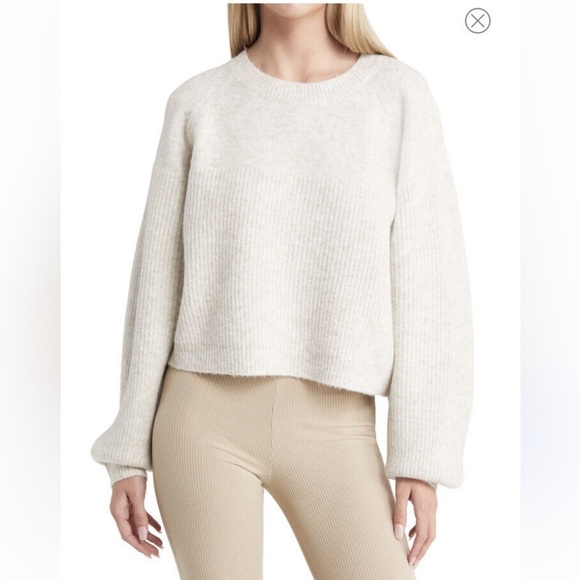 TOPSHOP Cream mixed stitch balloon sleeve crop sweater size S - Picture 1 of 14